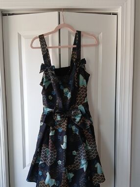 Lady Sloth Paper Menagerie
Navy Teal Gold Origami Print Sundress SZ LARGE *READ